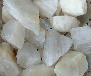 Bán đá thạch anh vụn mầu hồng, trắng, tím.. tự nhiên, giá rẻ chất lượng cực tốt tại Hà Nội