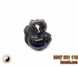 Mệnh thủy đeo màu gì