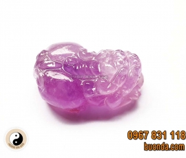 Nhẫn tỳ hưu nữ mệnh hỏa
