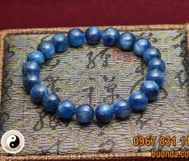 Vòng phong thủy mệnh thủy cho nữ